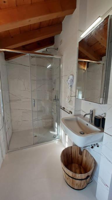 Sui Tetti Di Valeggio - Holiday Apartment Valeggio sul Mincio Bagian luar foto