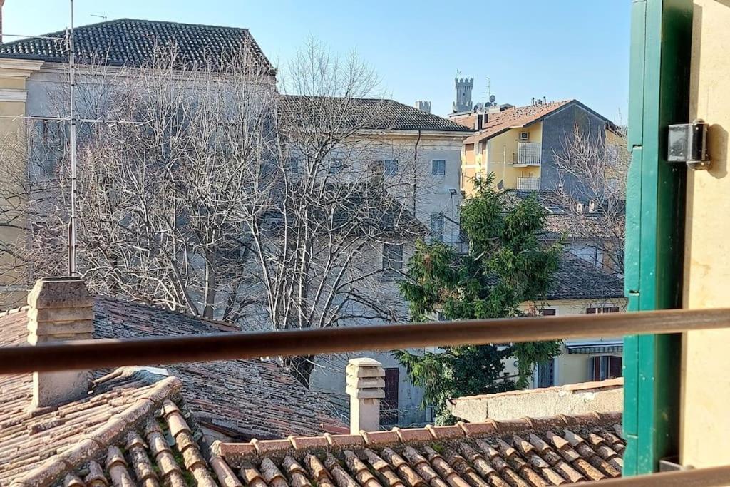 Sui Tetti Di Valeggio - Holiday Apartment Valeggio sul Mincio Bagian luar foto